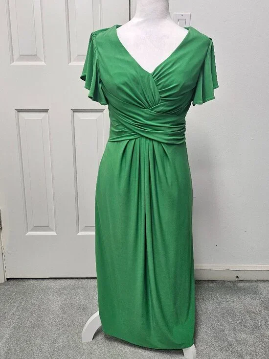Green A-line Midi Dress with Flounce Sleeves - Picture 2 of 6